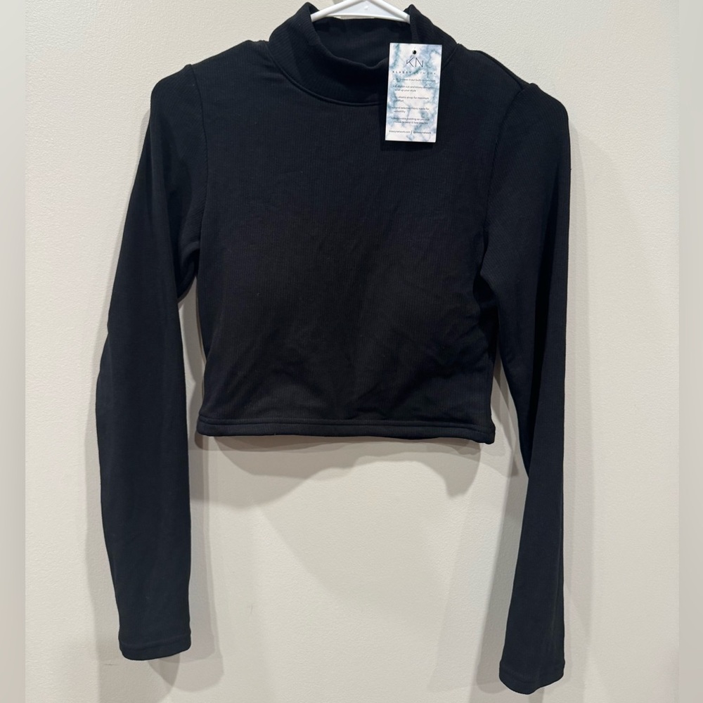 Klassy Network Black Turtleneck Cropped Brami